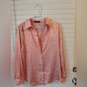 Pink cheetah print blouse 💗